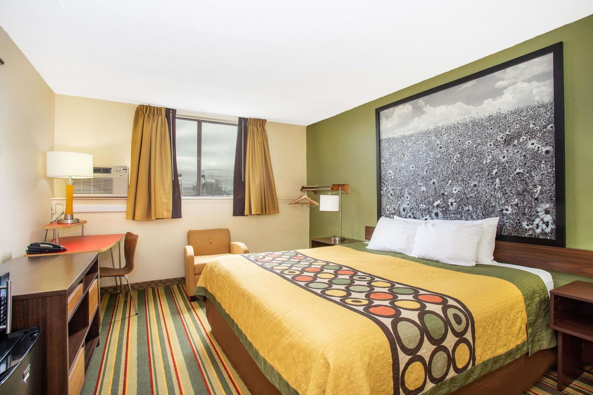 Hotel Super 8 By Wyndham Craig