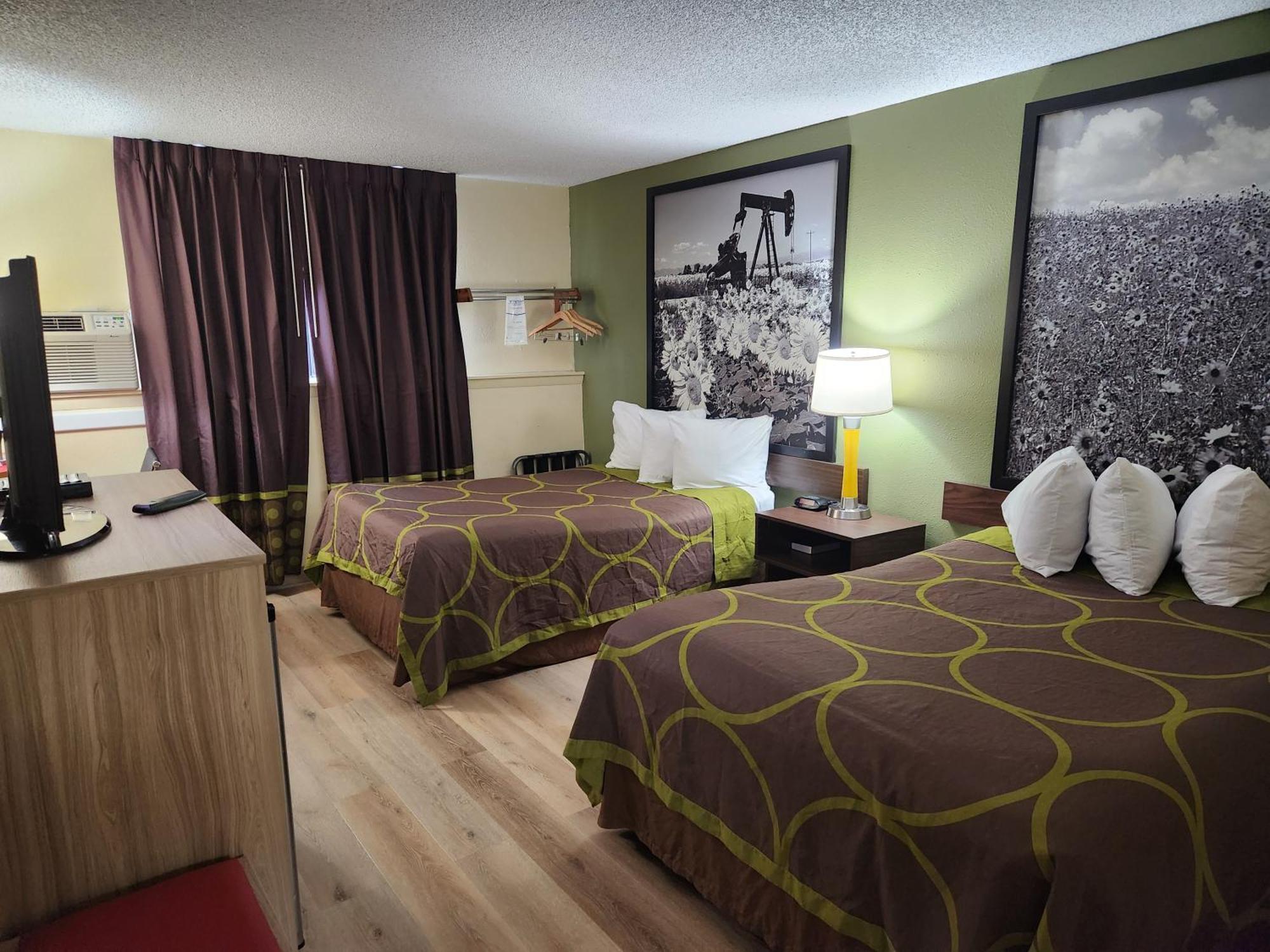 Hotel Super 8 By Wyndham Craig